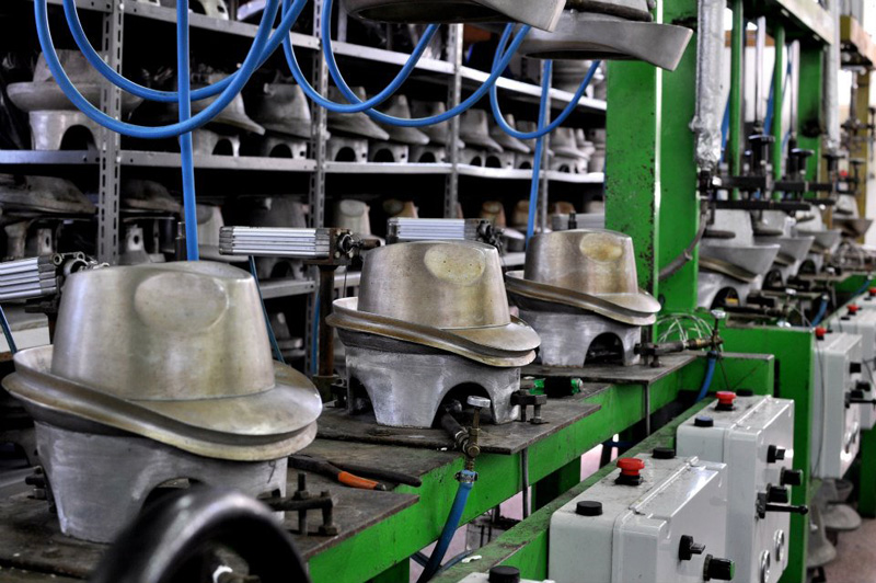 パニッツァの工場