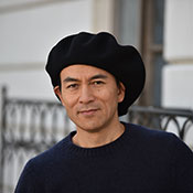 ベレー帽のかぶり方