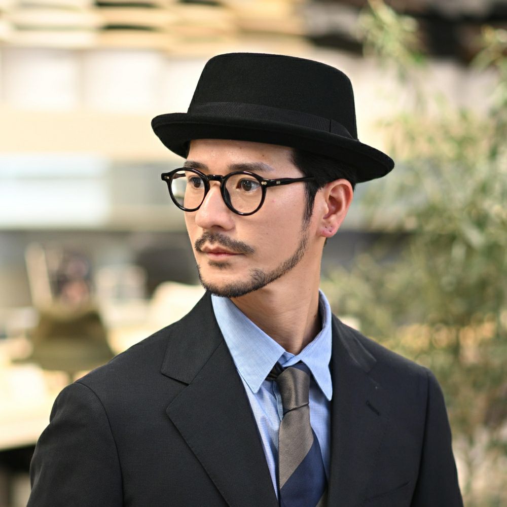 ビガリのポークパイハット PLATITO（プラティート）ブラック