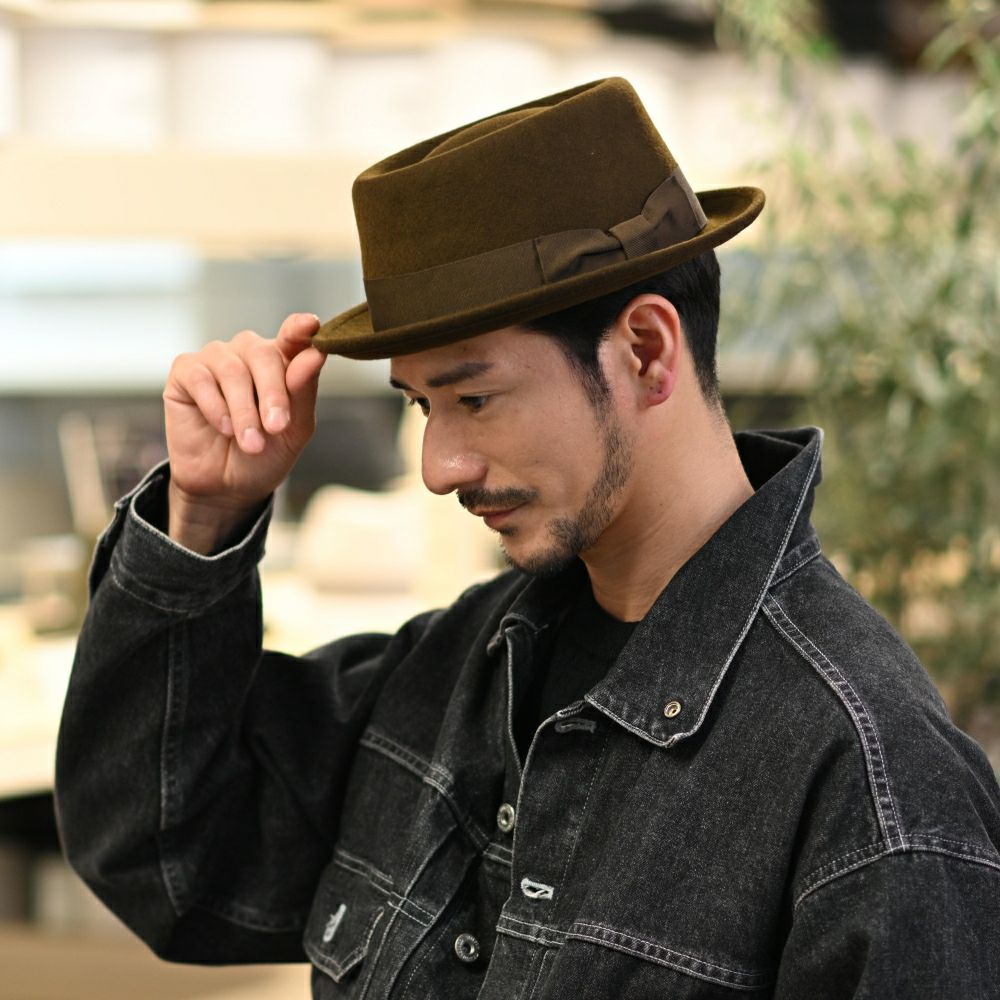 ビガリのポークパイハット PLATITO（プラティート）チョコレート