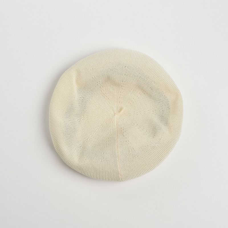 ラコステのベレー帽 THERMO BERET（サーモベレー）L7018 オフホワイト