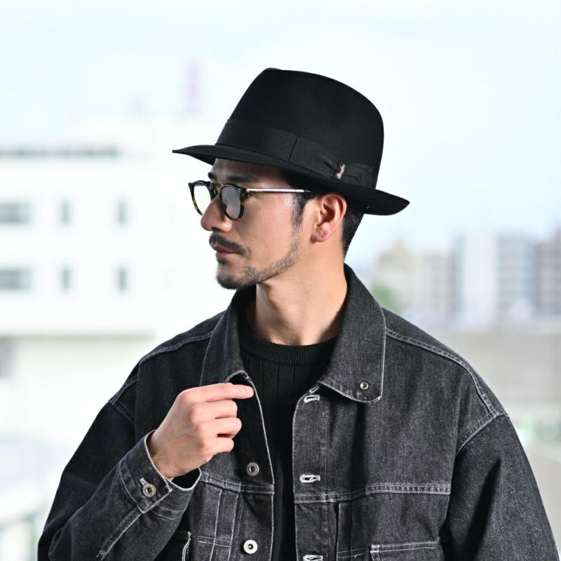 ボルサリーノのフェルトハット Q.S. Charlait Rasato（Q.S. シャルレイ ラザート） 111160 ブラックのモデル写真