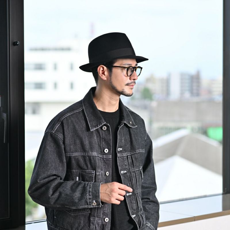 ボルサリーノのフェルトハット Q.S. Charlait Rasato（Q.S. シャルレイ ラザート） 111160 ブラックのモデル写真