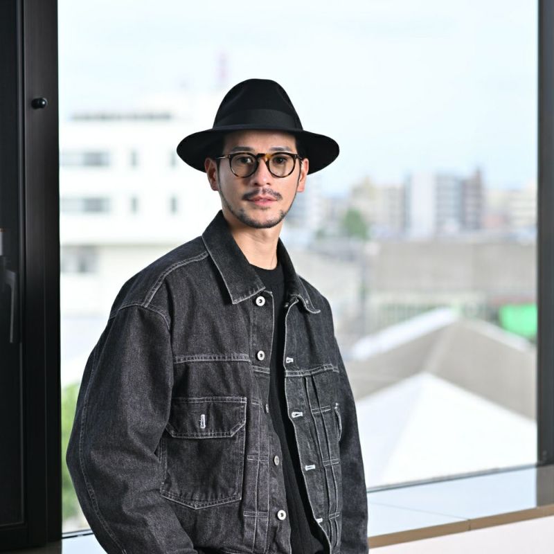 ボルサリーノのフェルトハット Q.S. Charlait Rasato（Q.S. シャルレイ ラザート） 111160 ブラックのモデル写真