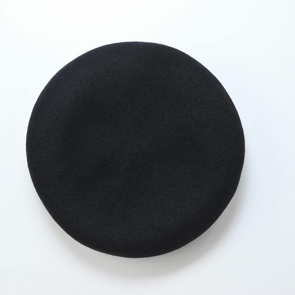 ラコステのベレー帽 TONE ON TONE ONE POINT BERET（トーンオントーン ワンポイントベレー） L7142 ブラック
