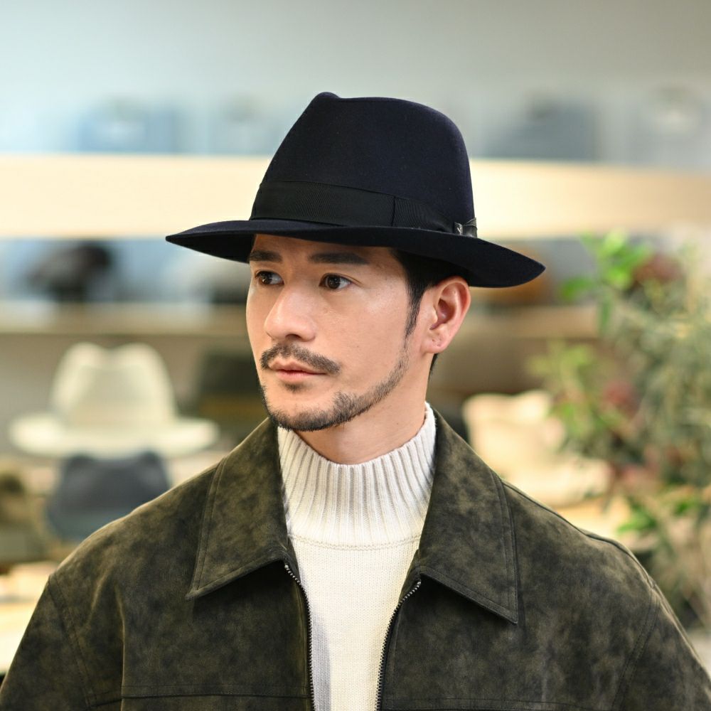 ボルサリーノのフェルトハット Q.S. Anello Rasato（Q.S. アネロ ラザート） 114336 ネイビー