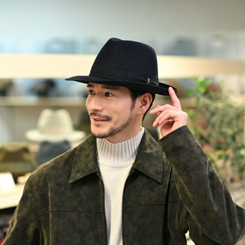 ボルサリーノのフェルトハット Q.S. Anello Rasato（Q.S. アネロ ラザート） 114336 ネイビー