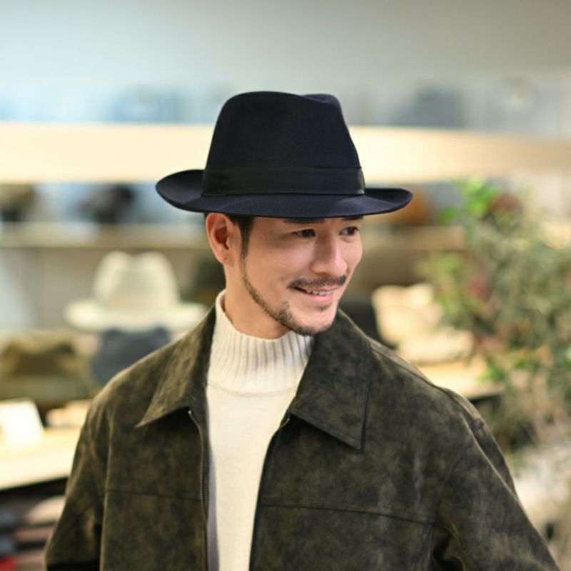 ボルサリーノのフェルトハット Q.S. Anello Rasato（Q.S. アネロ ラザート） 114336 ネイビー