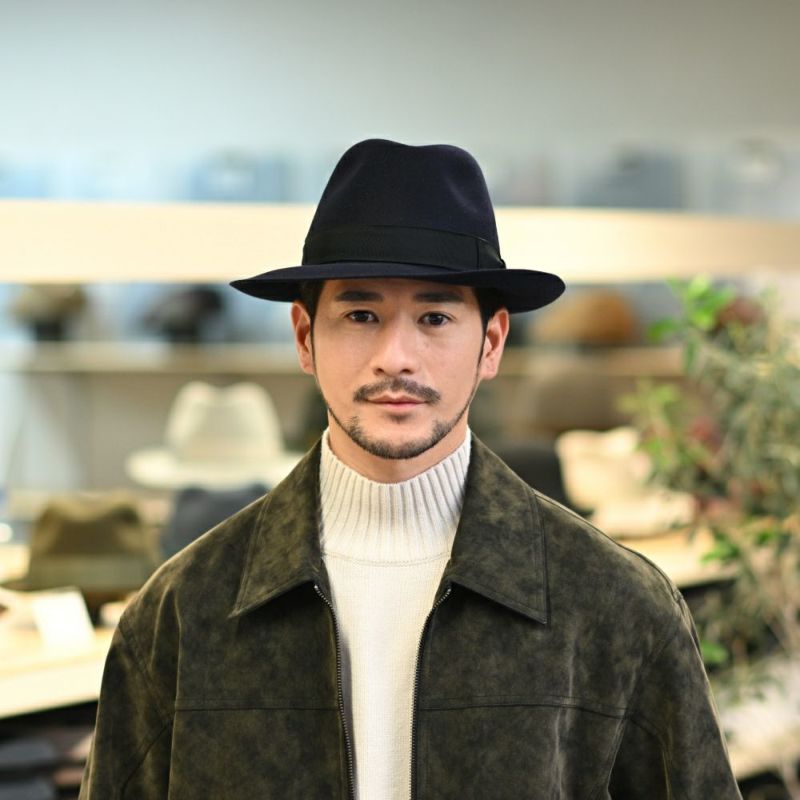 ボルサリーノのフェルトハット Q.S. Anello Rasato（Q.S. アネロ ラザート） 114336 ネイビー