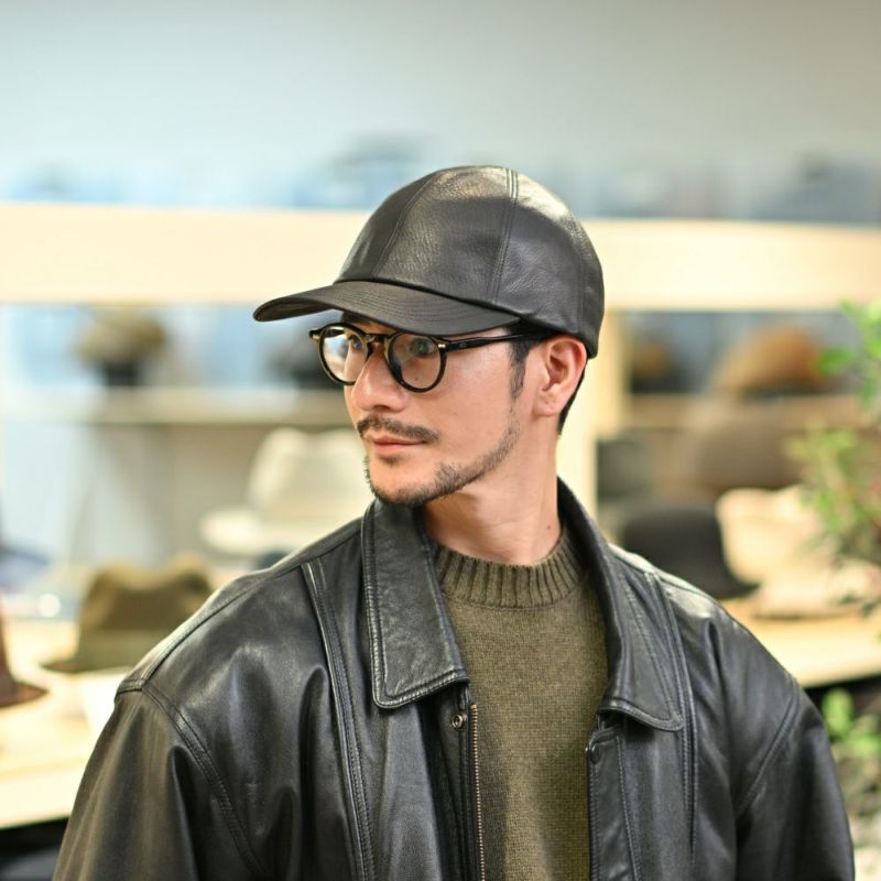 ノックスのキャップ 8panel Leather Cap（8パネル レザー キャップ） ブラック