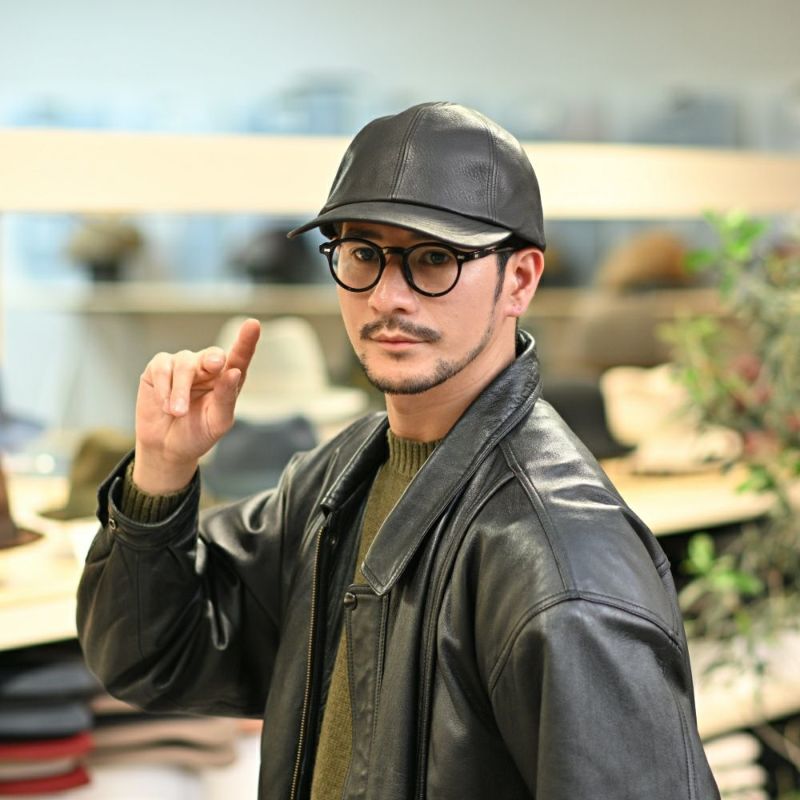 ノックスのキャップ 8panel Leather Cap（8パネル レザー キャップ） ブラック
