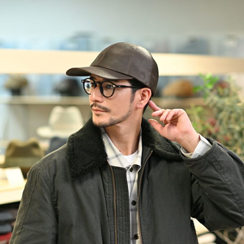ノックスのキャップ 8panel Leather Cap（8パネル レザー キャップ） ブラウン